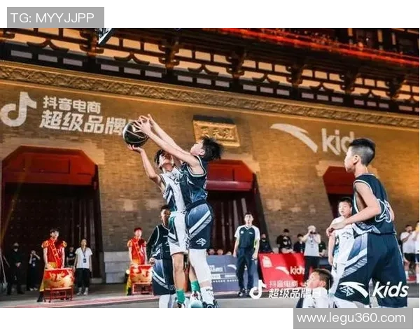 安踏儿童女童篮球服时尚运动装扮助力小女孩快乐成长与健康运动 安踏儿童女童篮球服时尚运动装扮助力小女孩快乐成长与健康运动